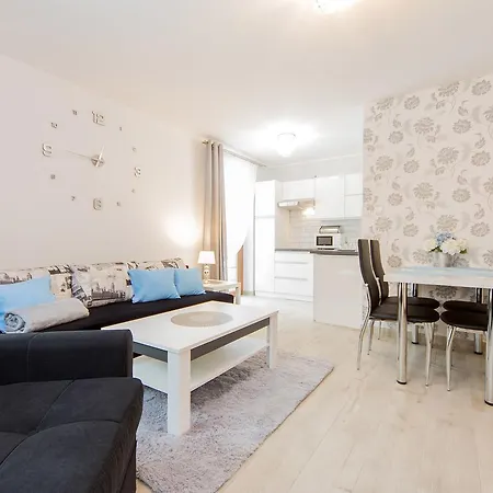 Eleganckie I Stylowe Sun Seasons 24 W Karpaczu Z Parkingiem By Renters