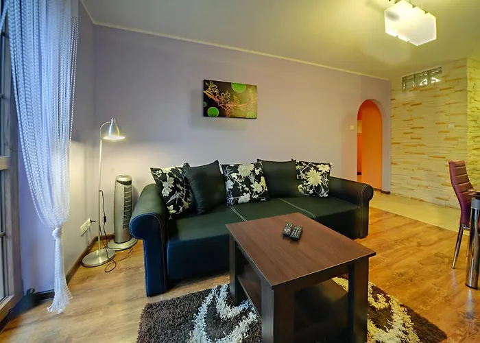 Eleganckie I Stylowe Sun Seasons 24 W Karpaczu Z Parkingiem By Renters